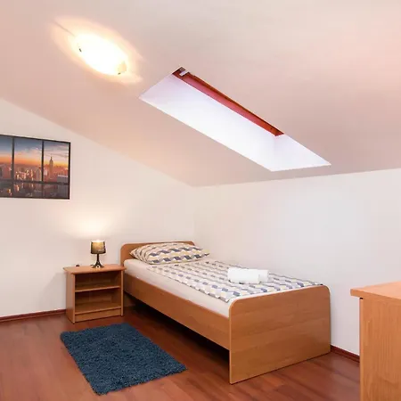 Amazing In Volme With Wifi Apartman Banjole